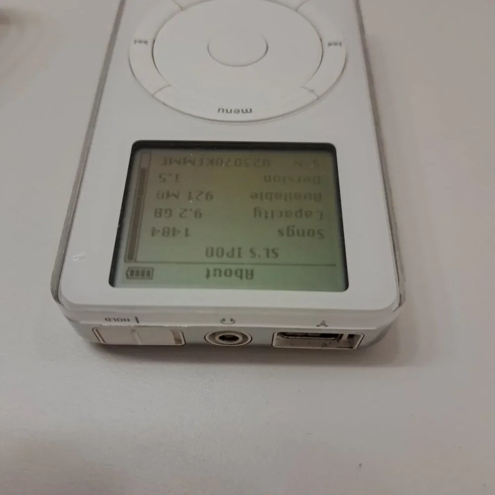 iPod Classic 1st Generation 10GB (+ New Extended Battery + Original Charger)  #1